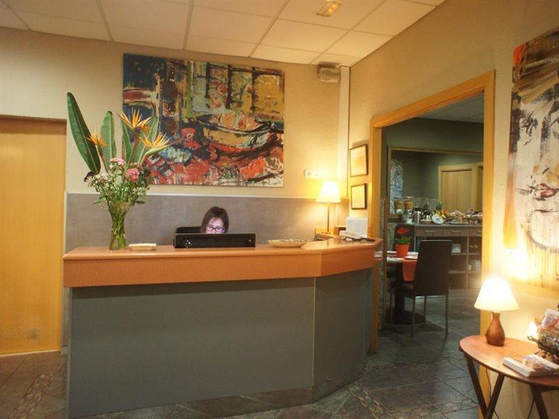 Mr Hotel