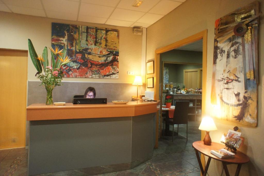 Mr Hotel